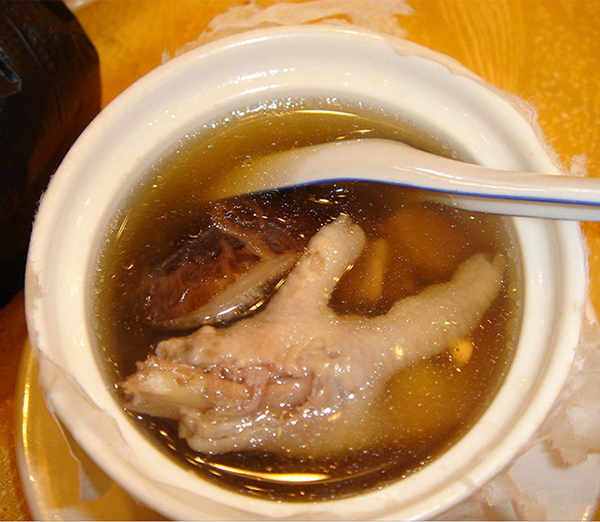 食堂燉湯